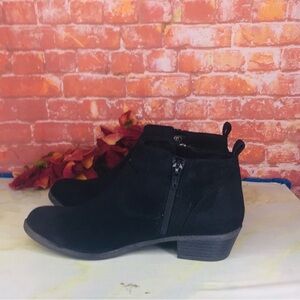 Amazon's Jeans Company Black Suede Ankle Booties